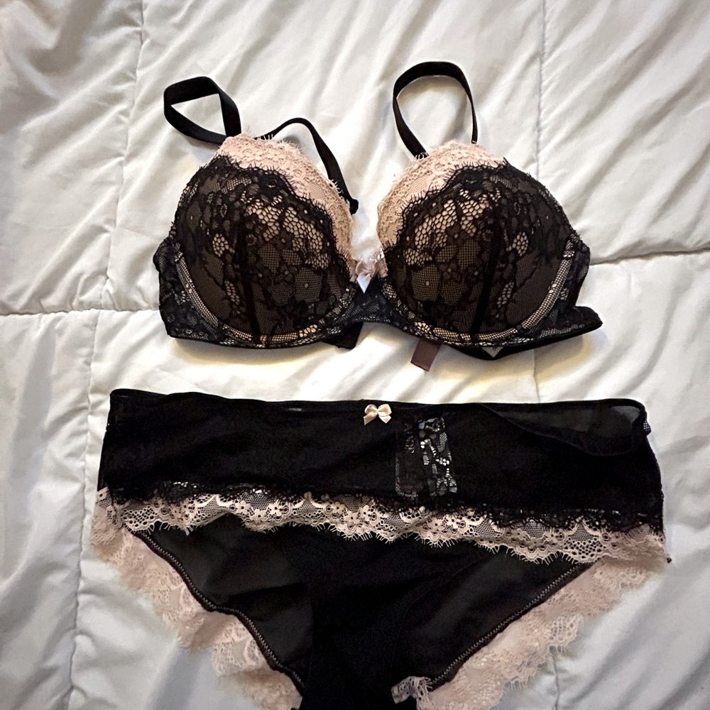 Bra and panty set